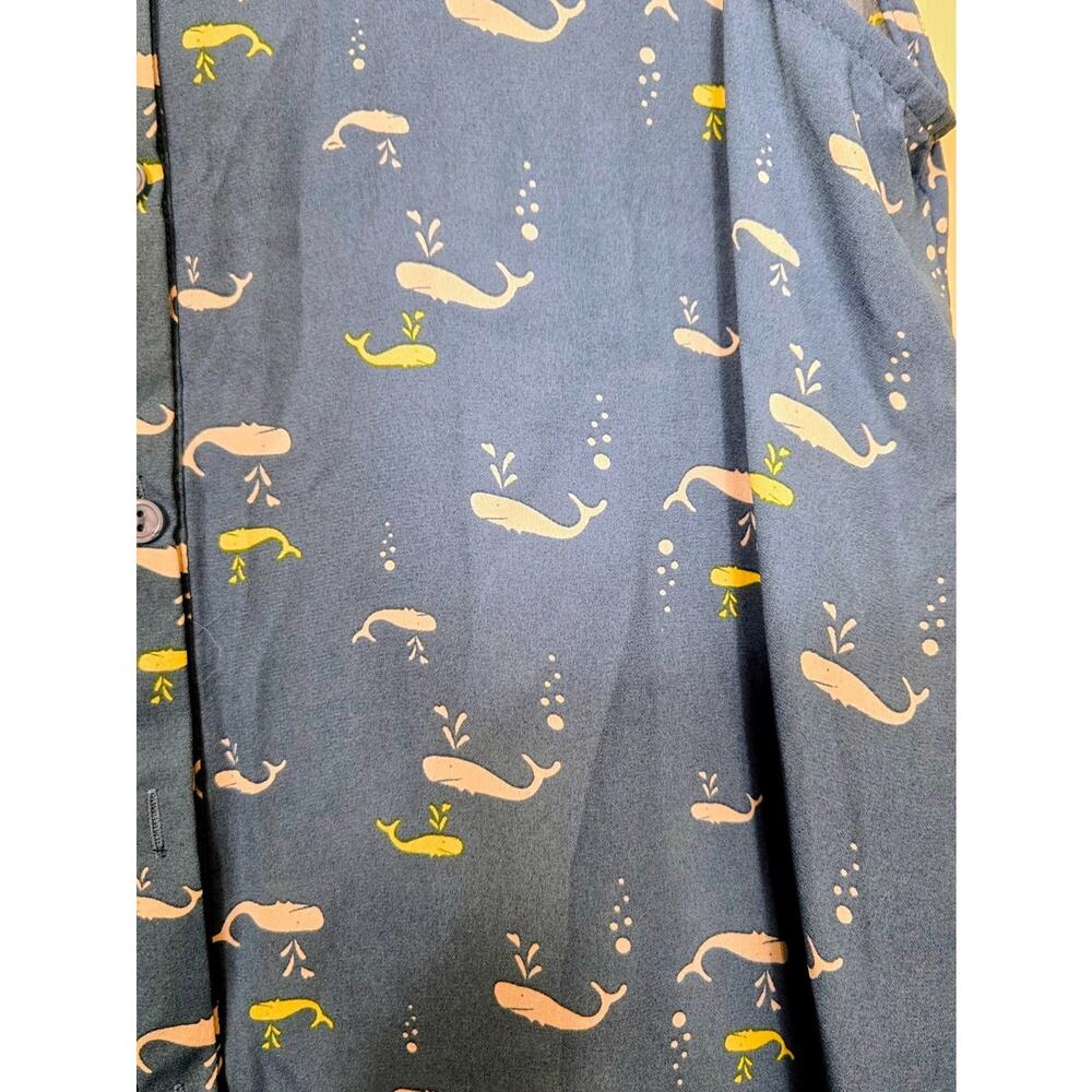 NWT Rue 21 Blue Collared Whale Print Sleeveless Button Up Tank - Women's Size XL - Picture 3 of 11